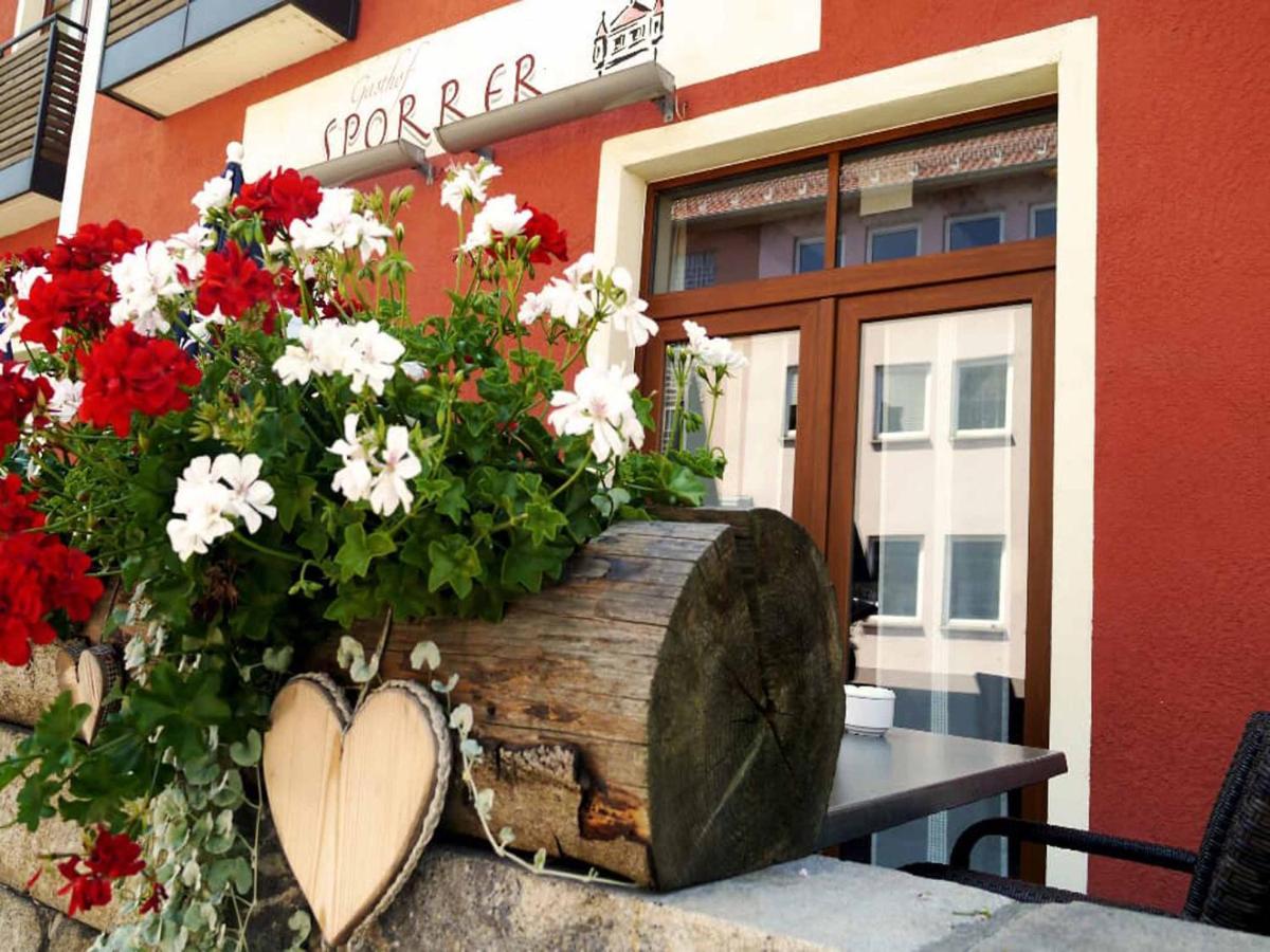 Da'Sporrer Hotel & Wirtshaus Neunburg vorm Wald Buitenkant foto
